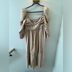 Self-portrait crepe puff sleeve midi dress in tan